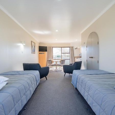 Te Anau Motel & Apartments Bagian luar foto