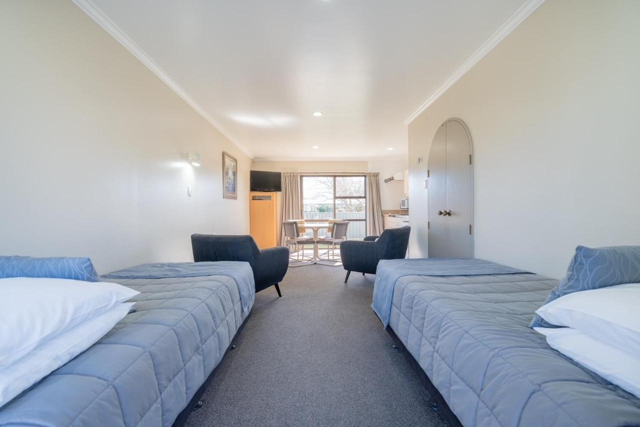 Te Anau Motel & Apartments Bagian luar foto